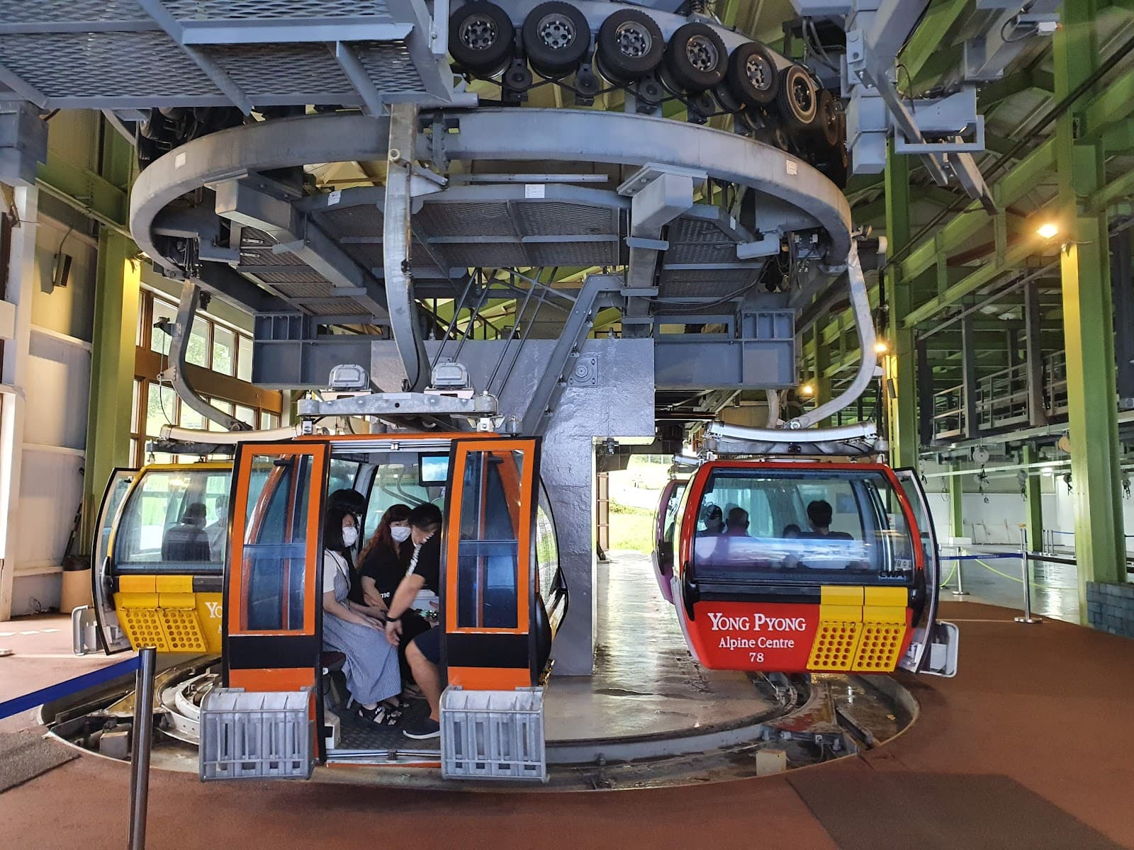 Yongpyong Gondola & Dragon Peak - Image 1