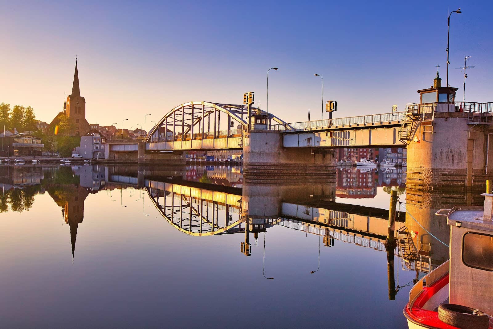 Scenic Pedestrian & Cycle Path