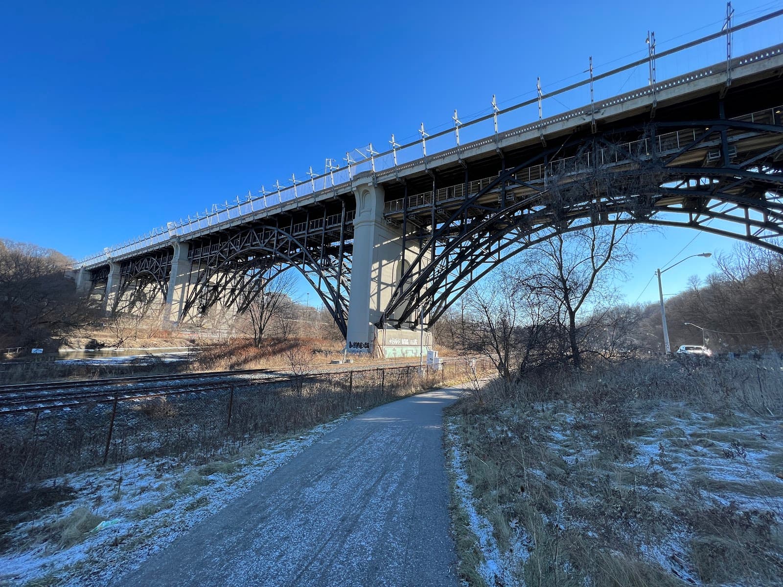 Prince Edward Viaduct Toronto - Image 1