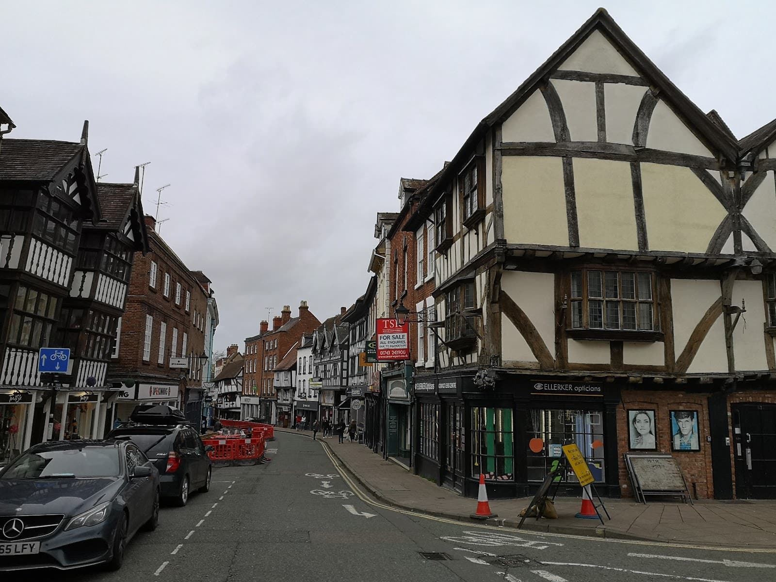 Mardol Shrewsbury - Image 1