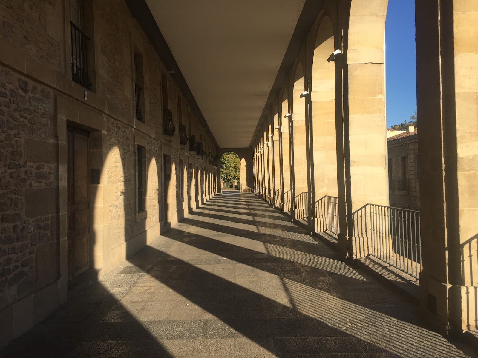 Los Arquillos Vitoria-Gasteiz - Image 1