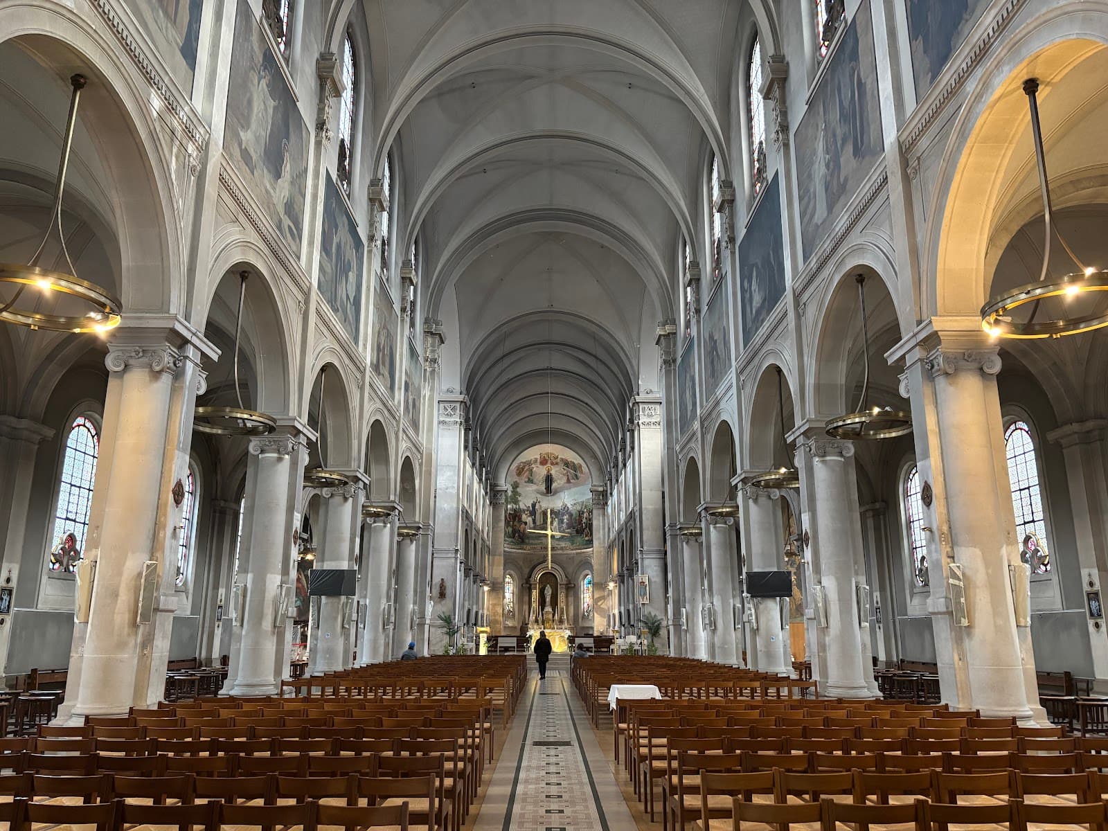 Notre Dame des Champs - Image 1