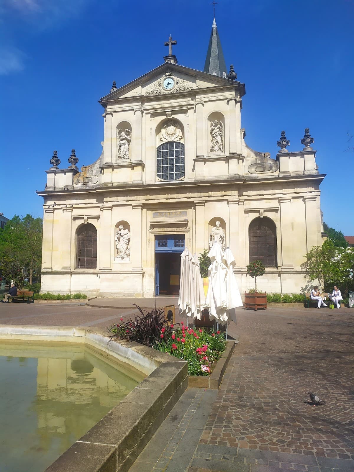 Rueil-sur-Seine - Image 1