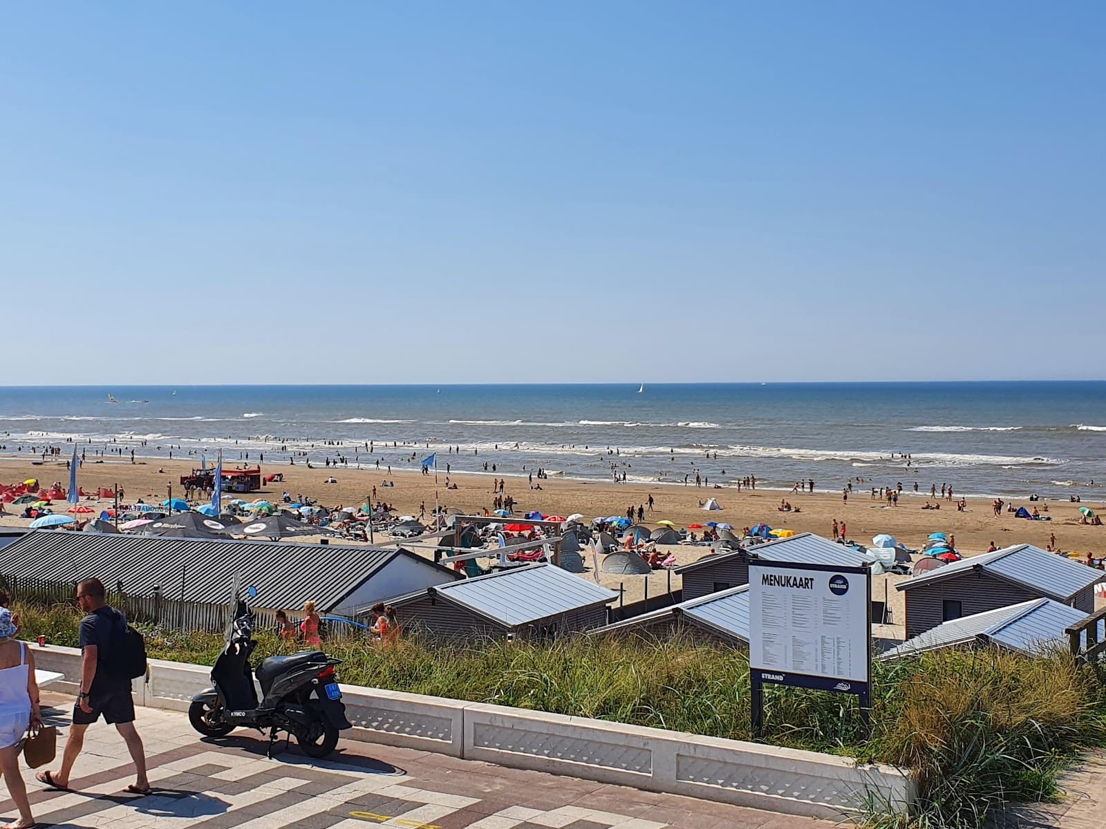 Zandvoort aan Zee Beach - Image 1