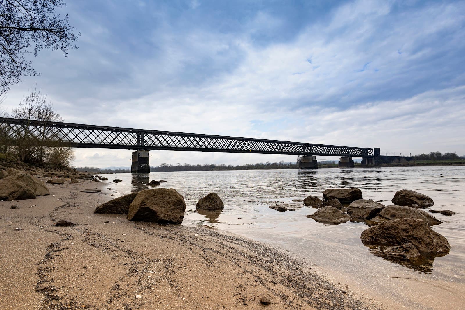 Urmitz Railway Bridge - Image 1