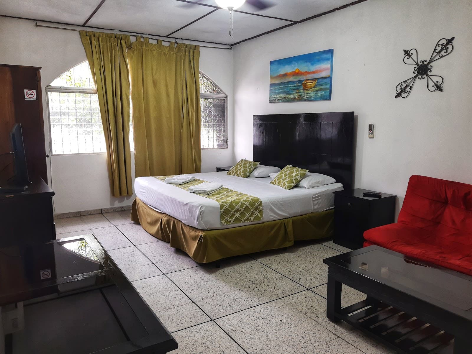 Zona Rosa San Benito - Image 1