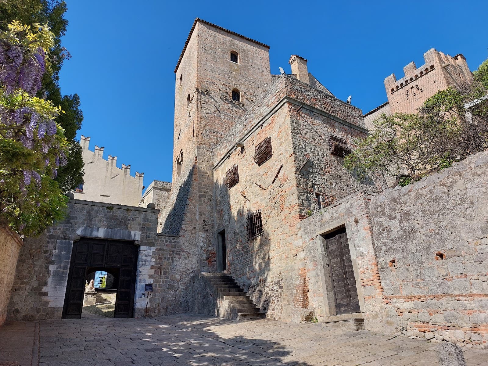 Monselice Castle - Image 1