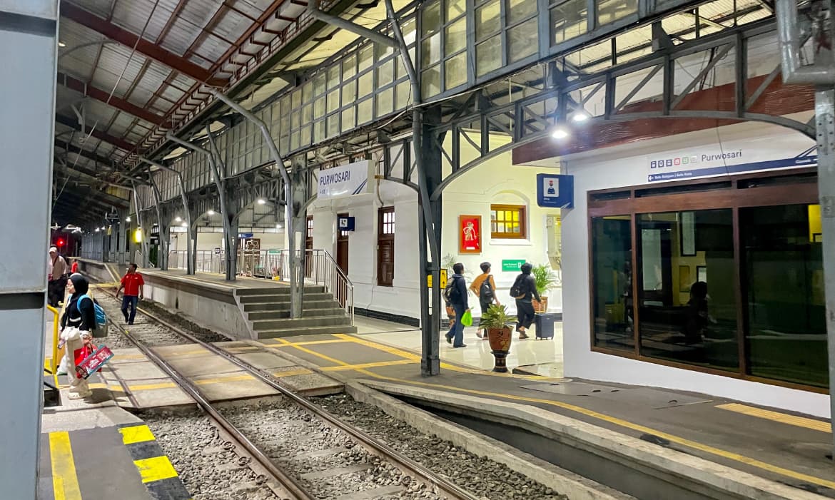 Purwosari Station Surakarta - Image 1