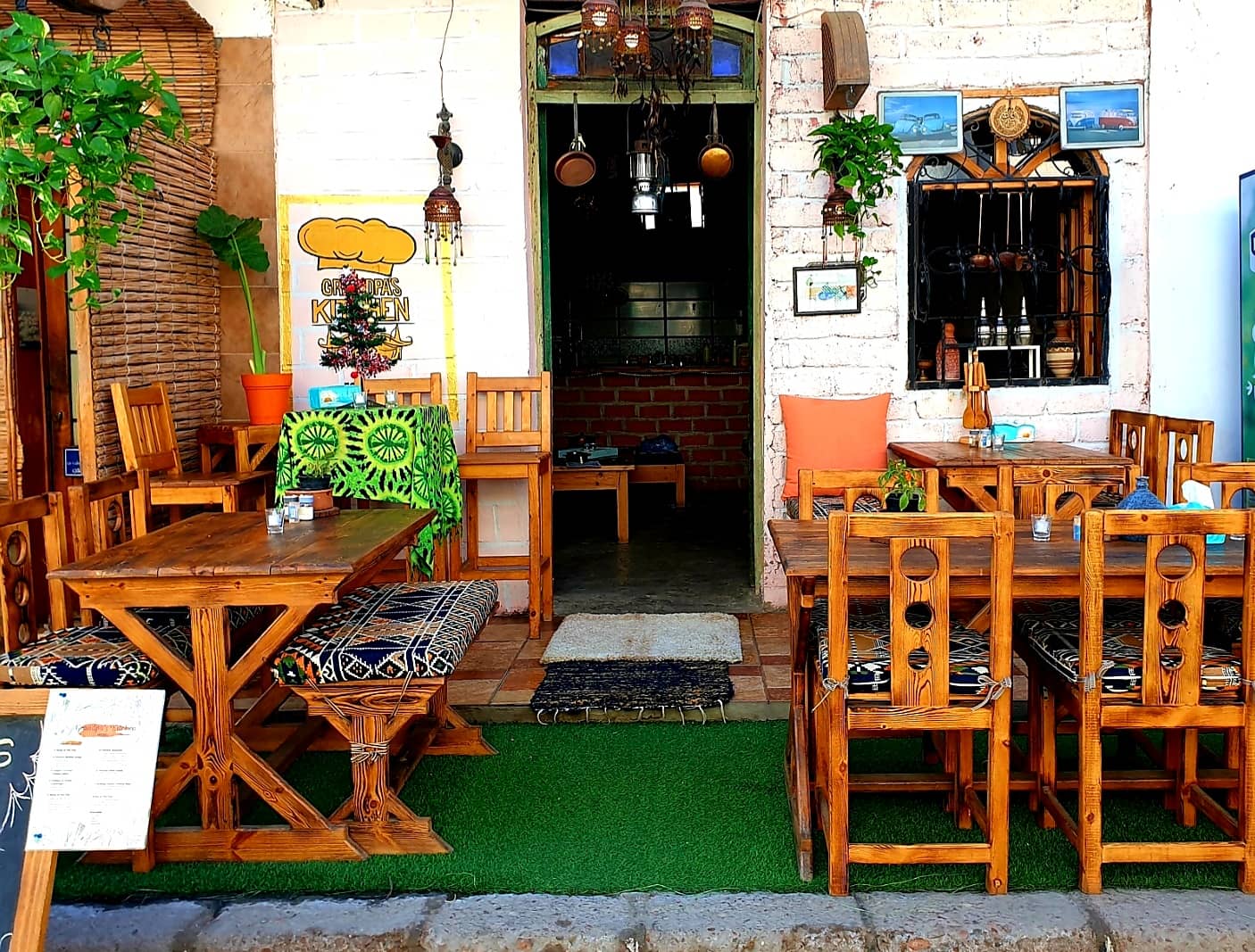 Unique Atmosphere & Decor