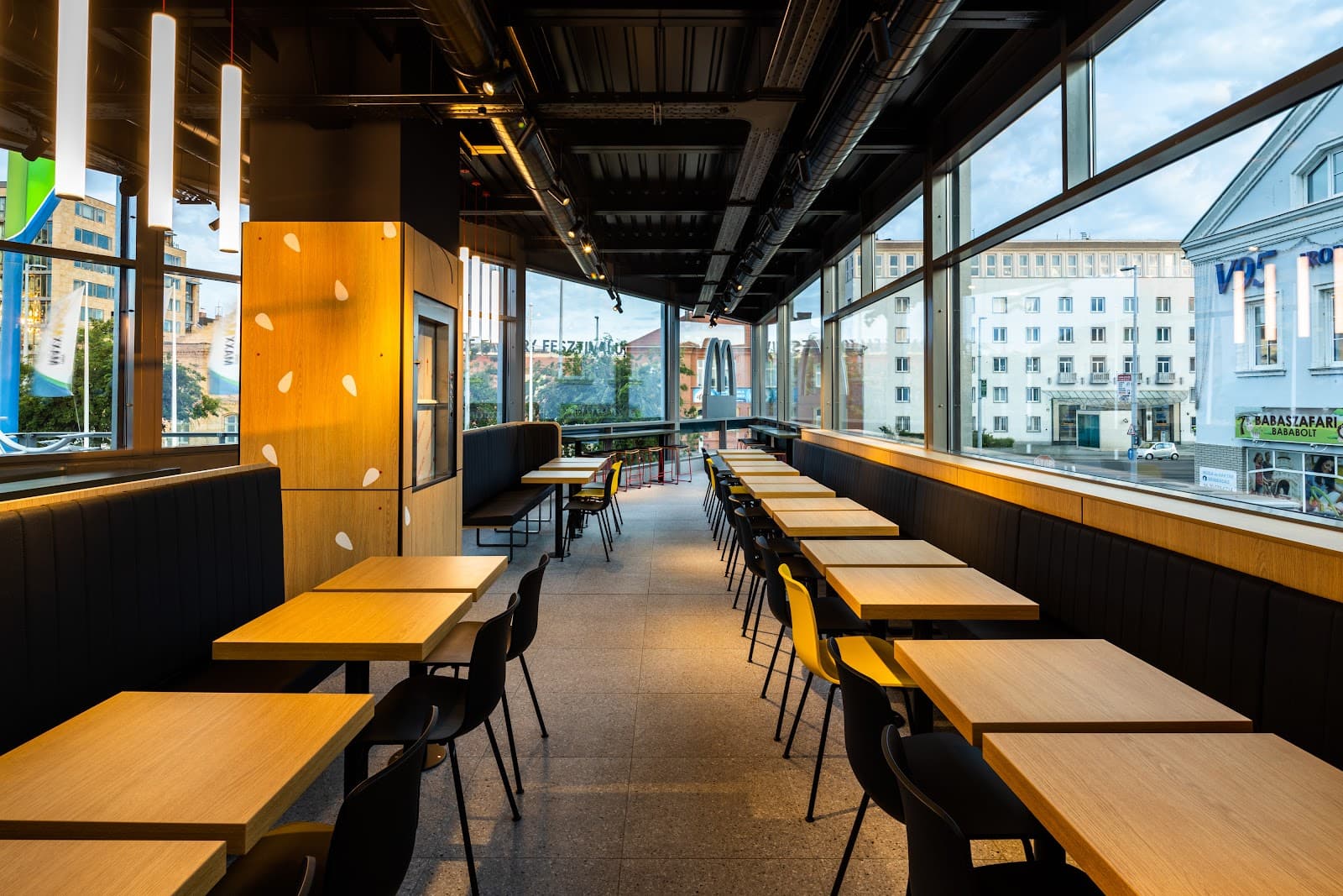 McDonald's (various locations, e.g., Váci út) - Image 1