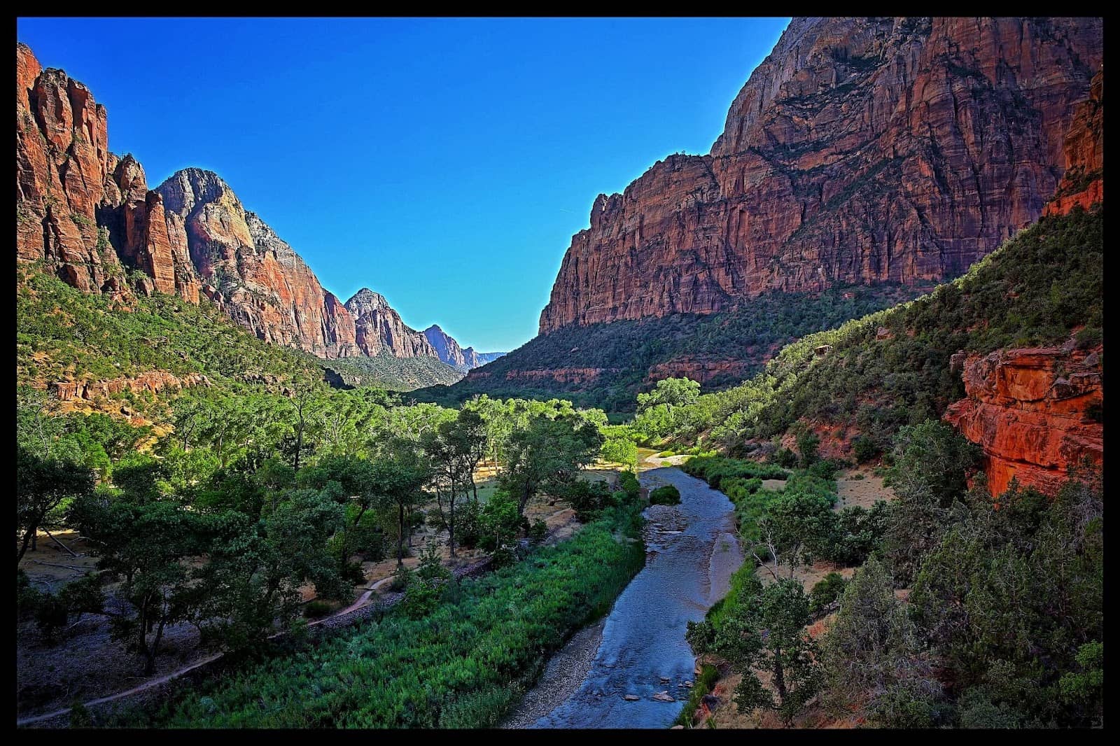 Angel's Landing Glimpse
