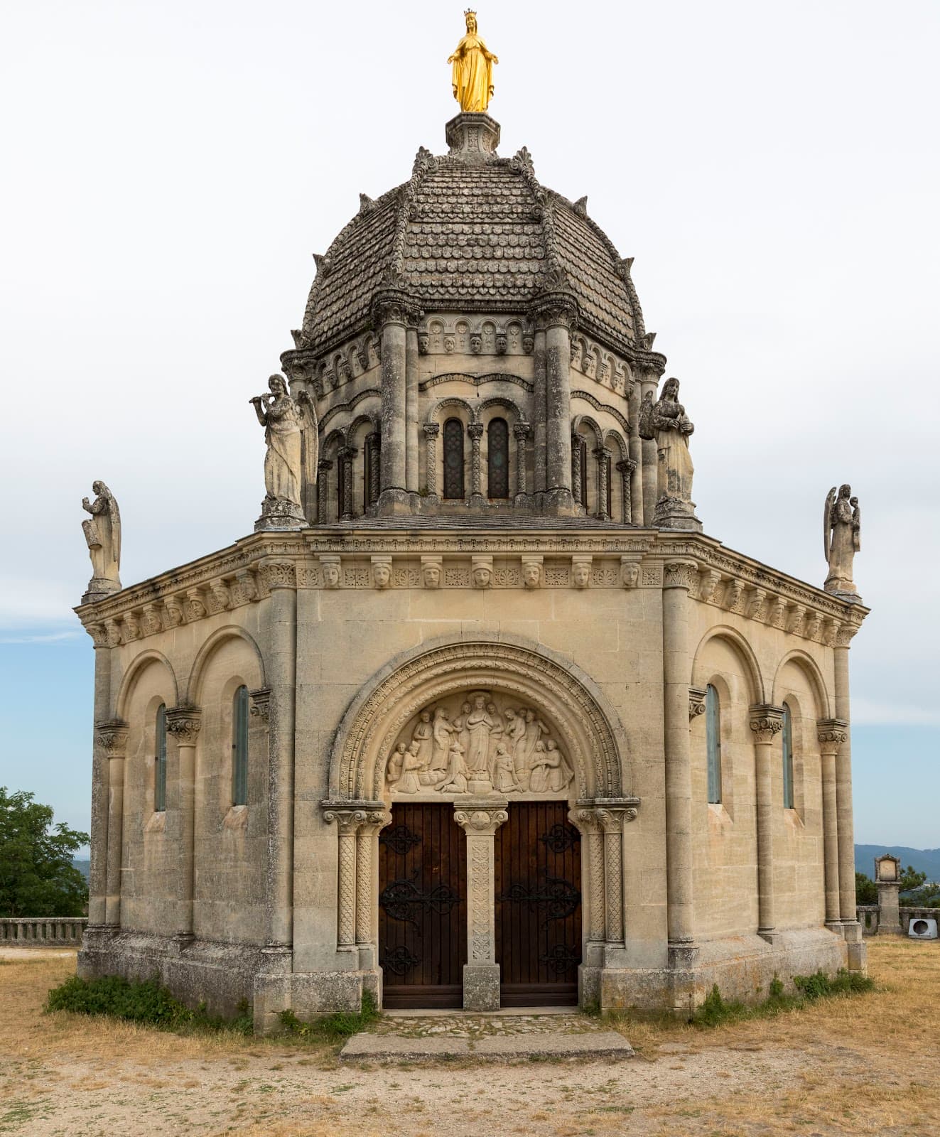 Forcalquier Citadel & Old Town - Image 1