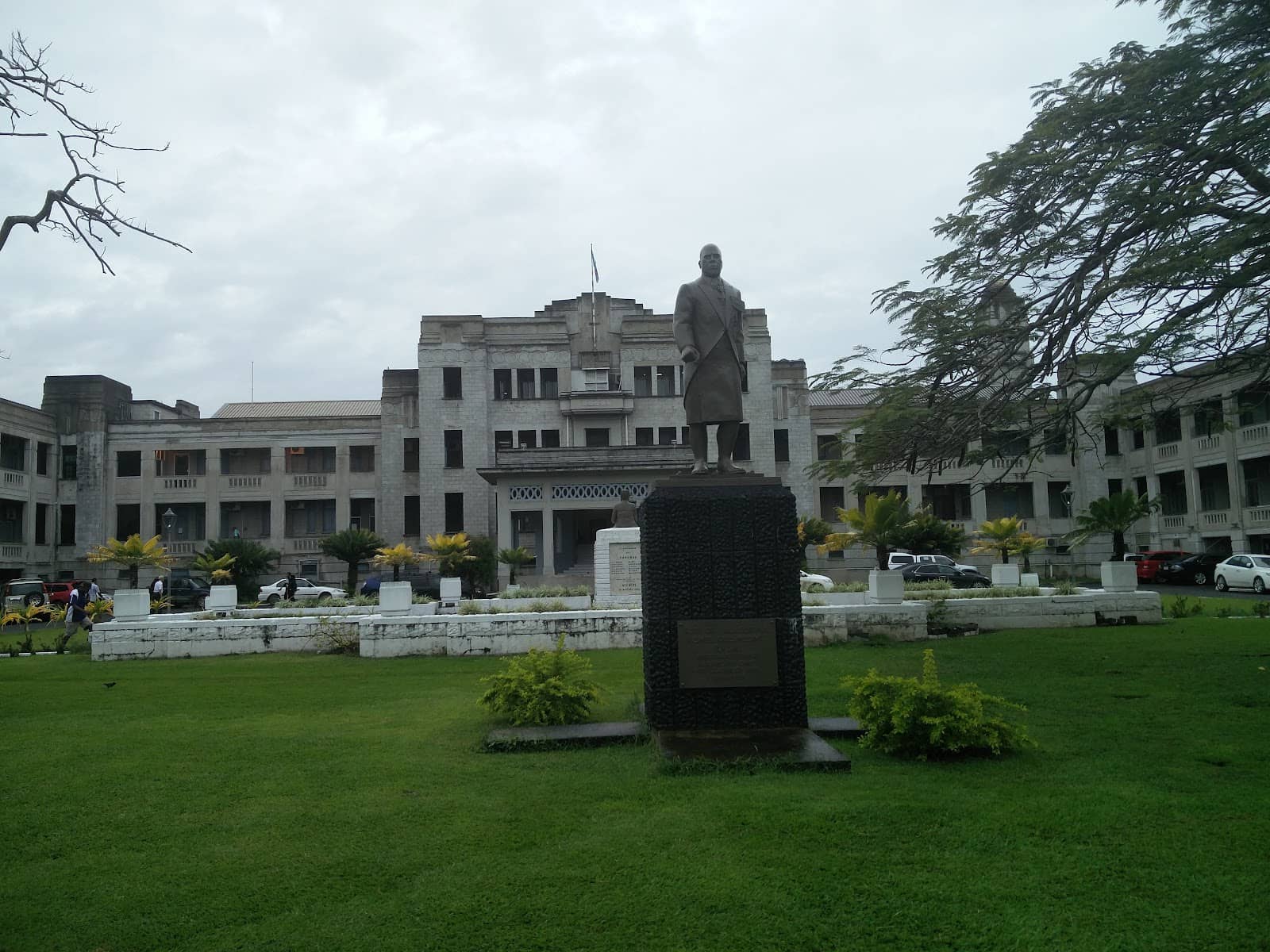 Republic Square Landmarks