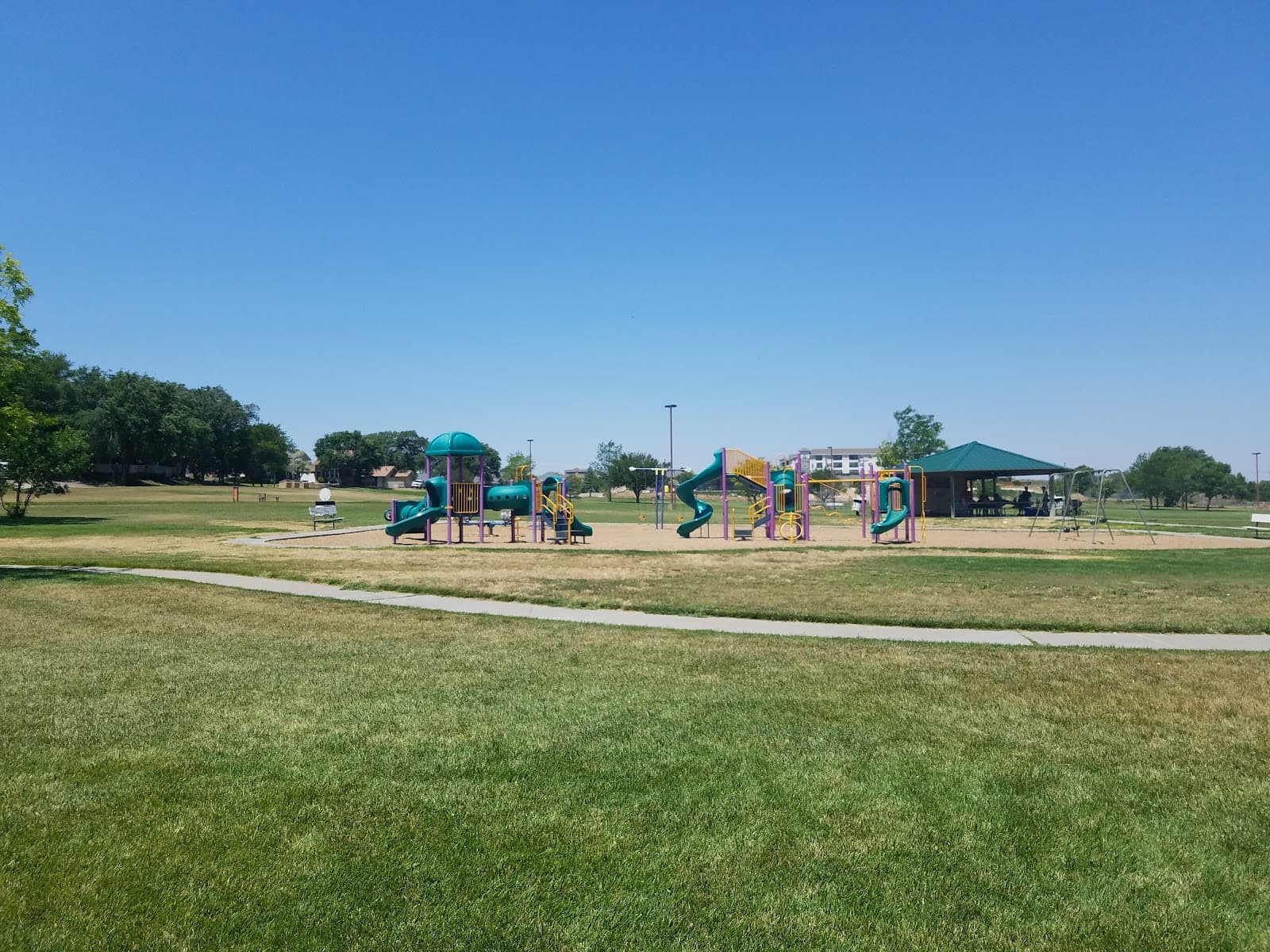 Hunsley Hills Park - Image 1