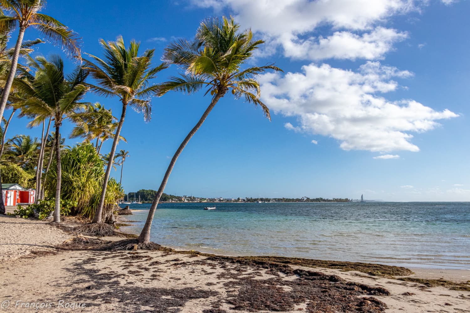 Plage de la Caravelle - Image 1
