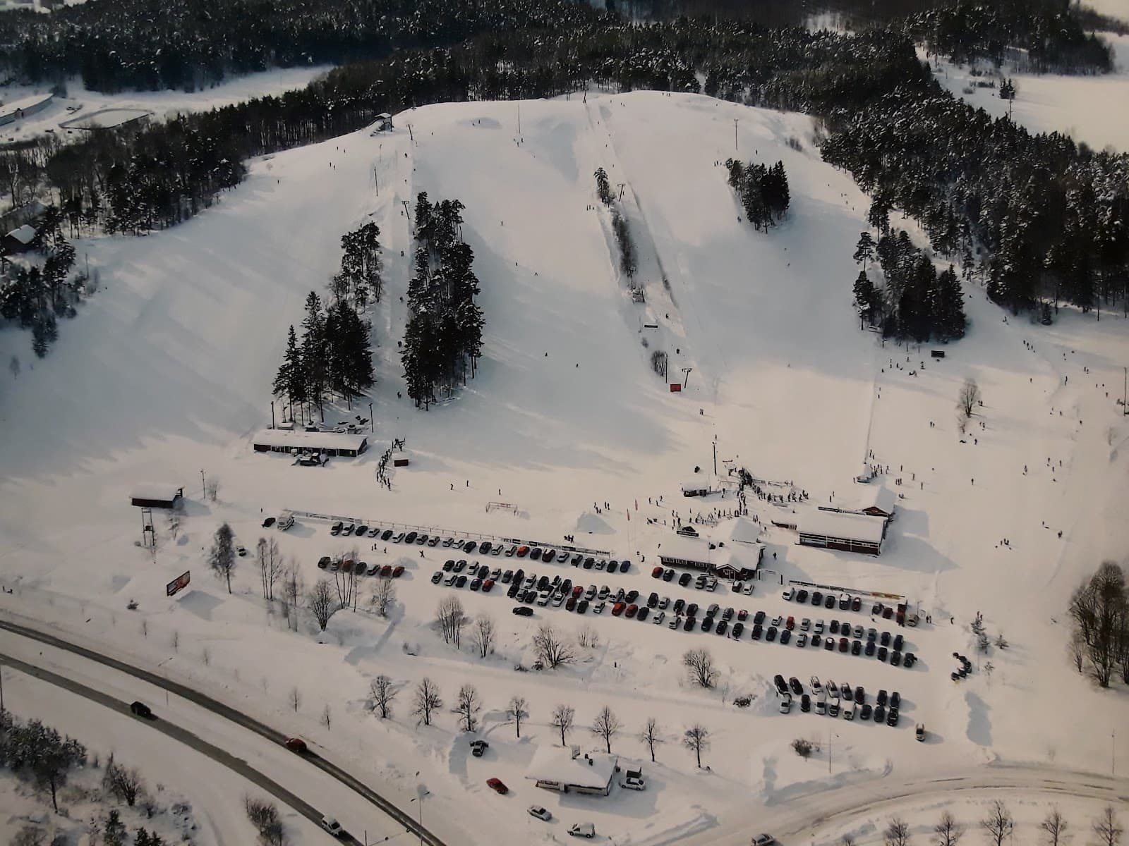 Hirvensalo Ski Centre - Image 1