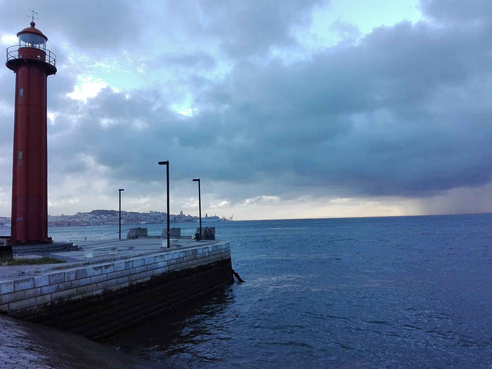 Cacilhas Almada Portugal - Image 1