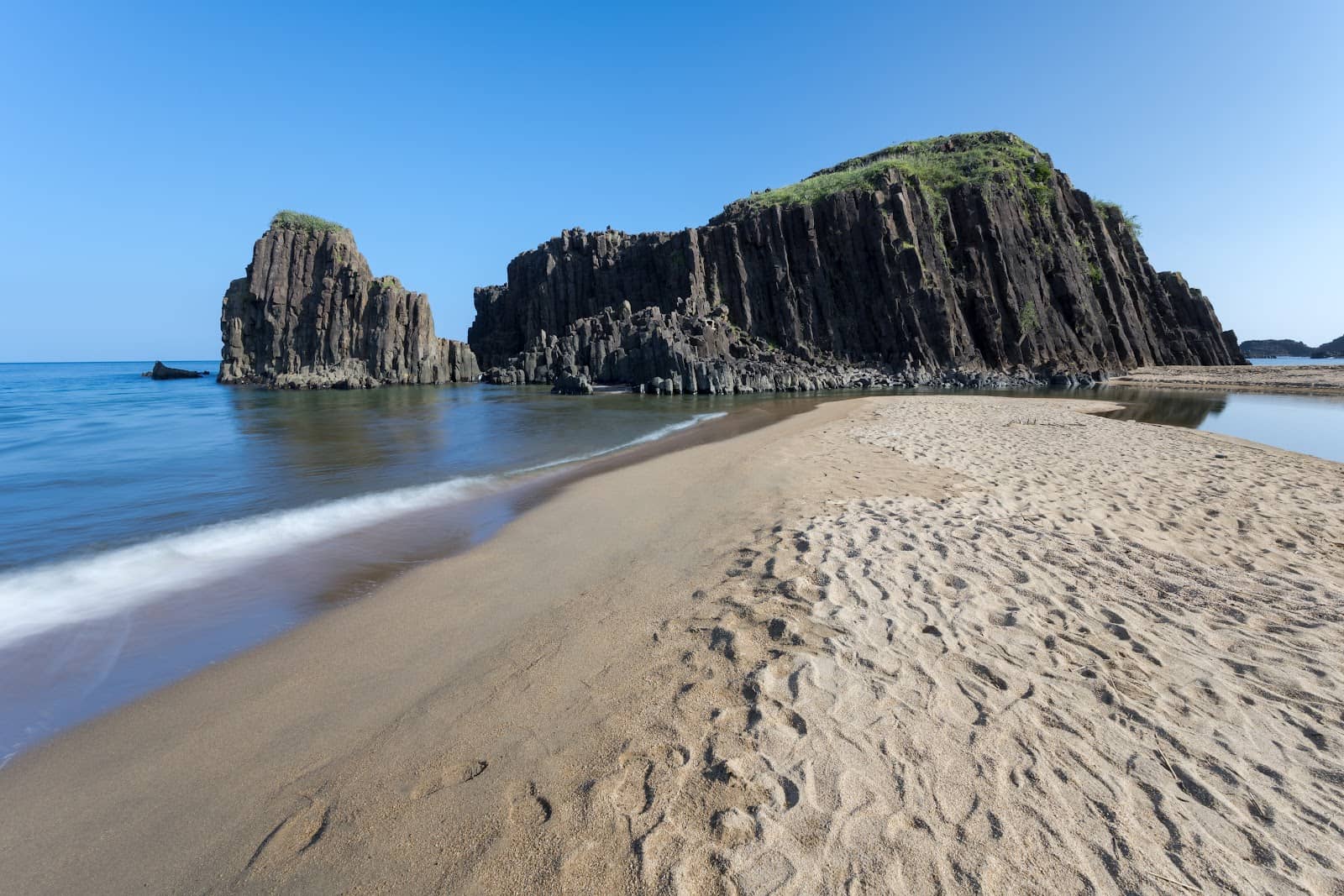 Empress and Prince Statues