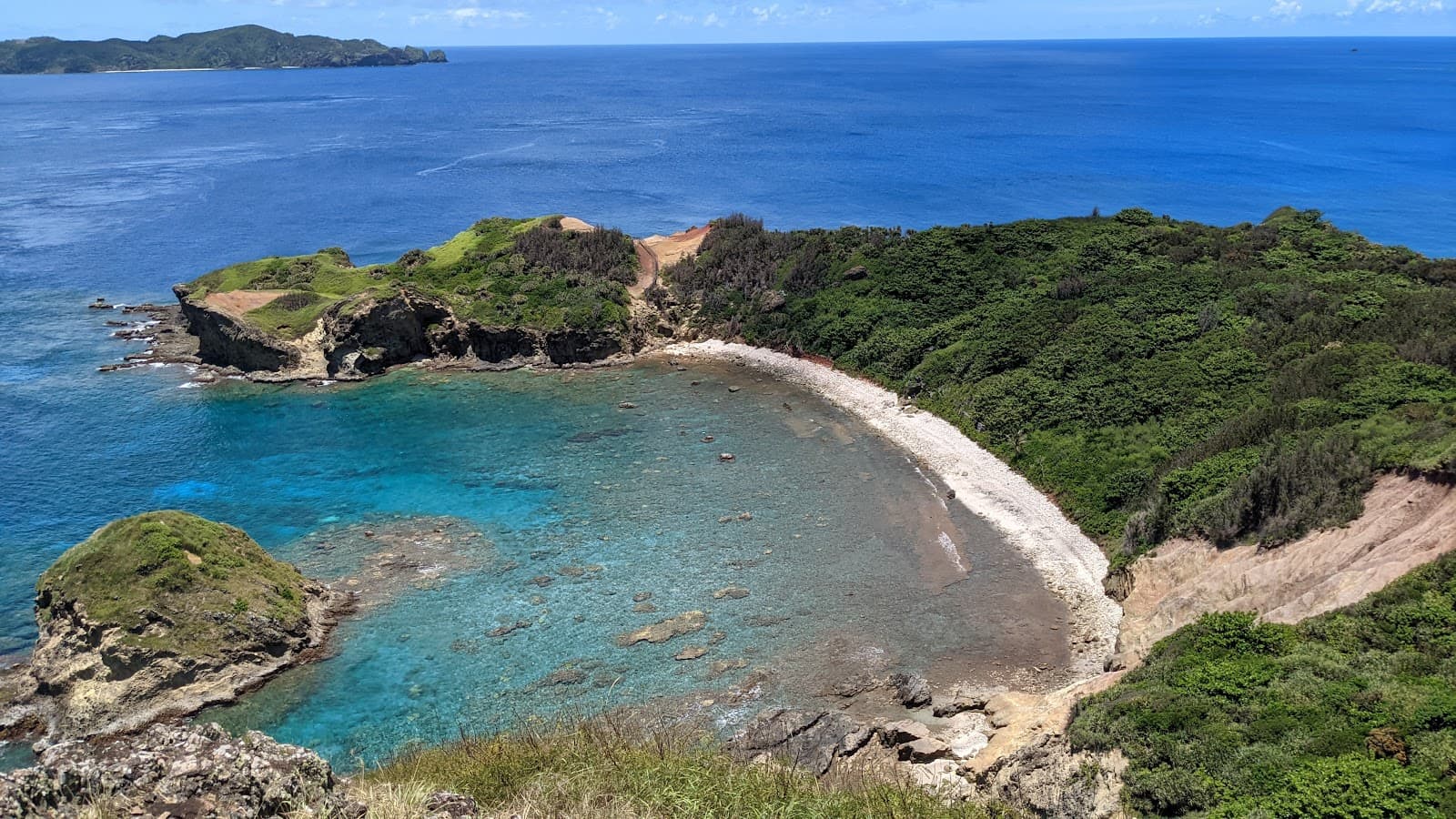 Minamizaki Beach (Hahajima) - Image 1