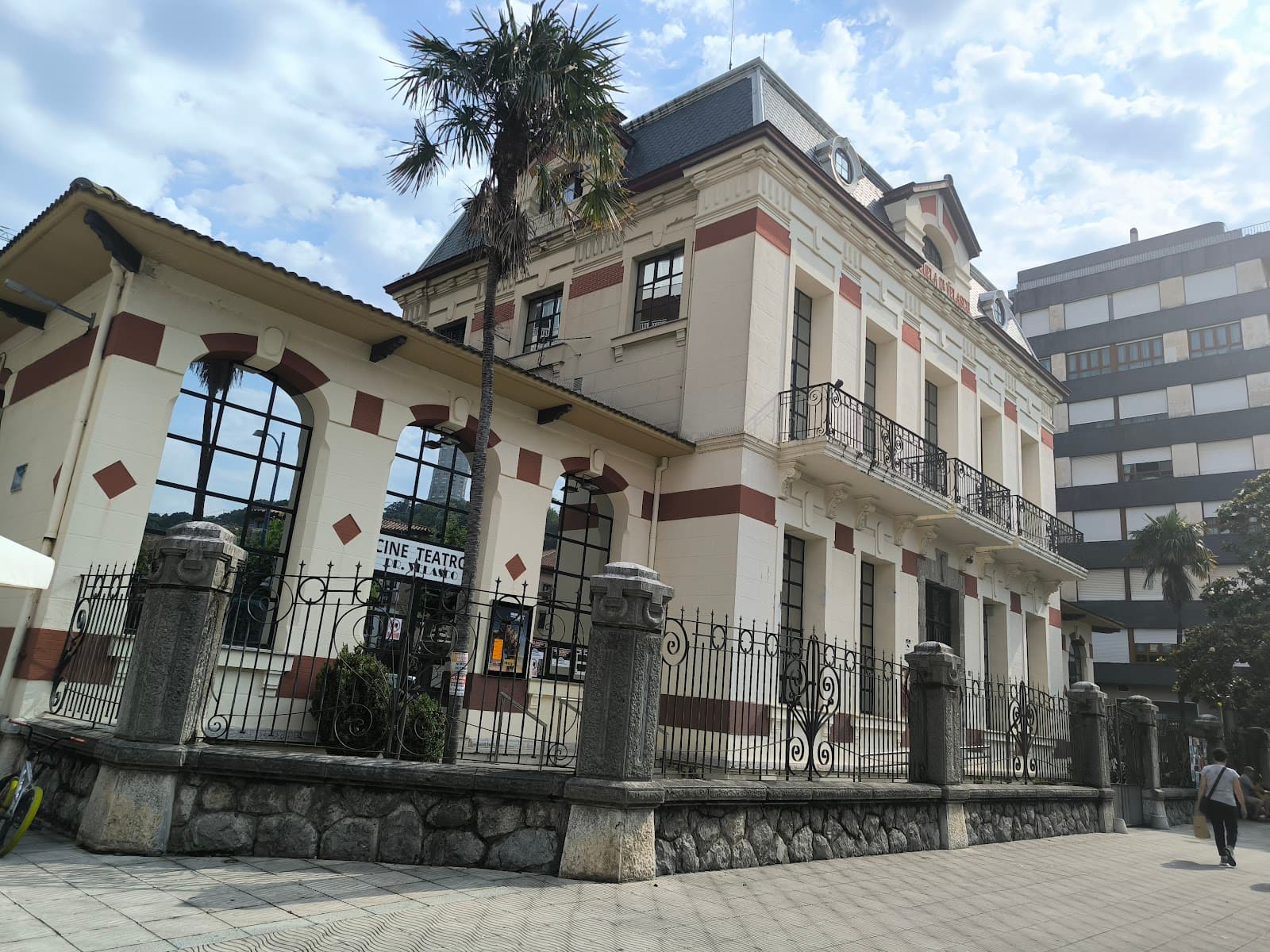 Casa de Cultura Dr. Velasco - Image 1