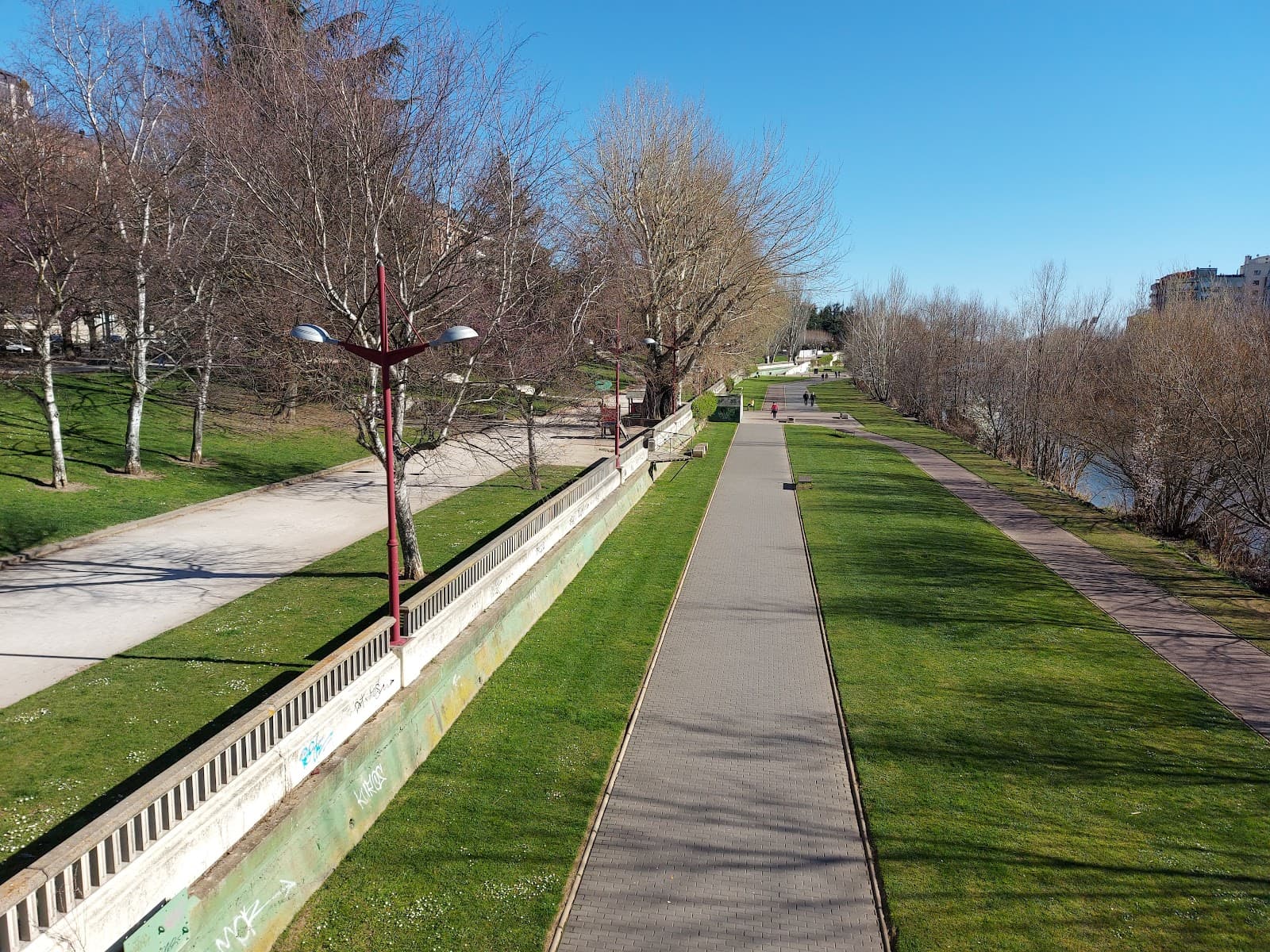 Bernesga Riverside Walk - Image 1