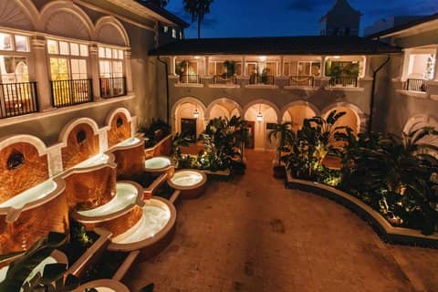 Alloro Italian Restaurant