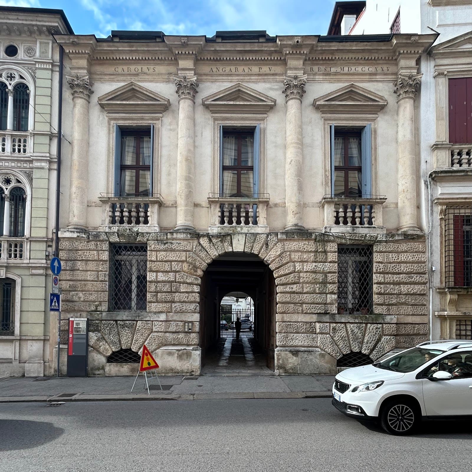 Palazzo da Schio Casa dei Omenoni - Image 1