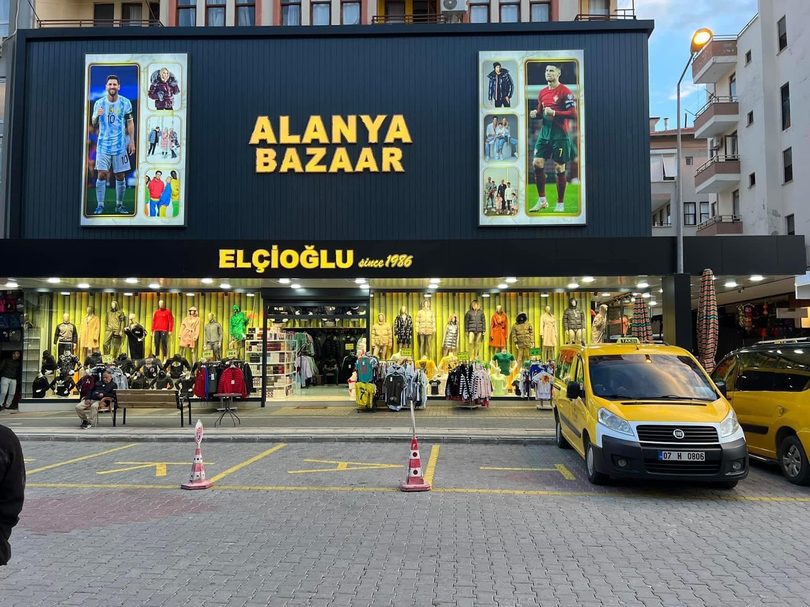 Alanya Bazaar - Image 1