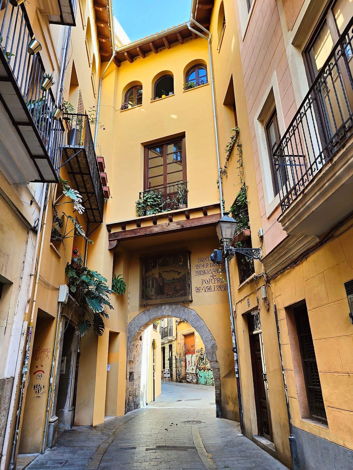 Portal de Valldigna - Image 1