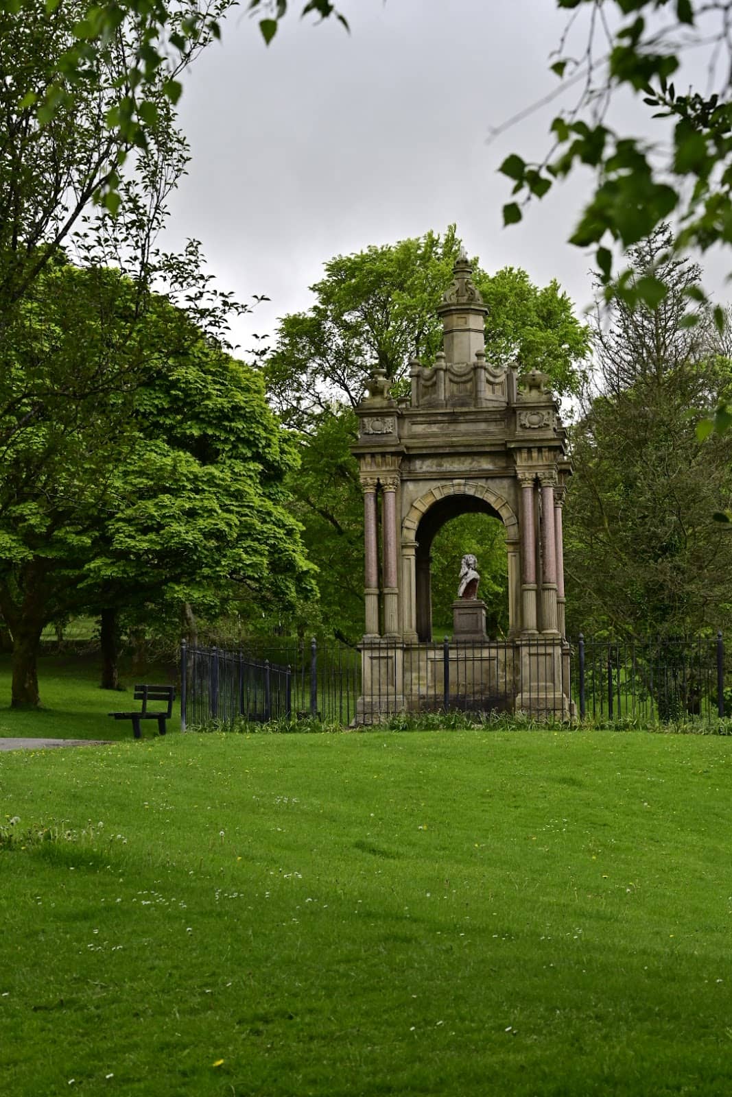 Scott Statue & Stream