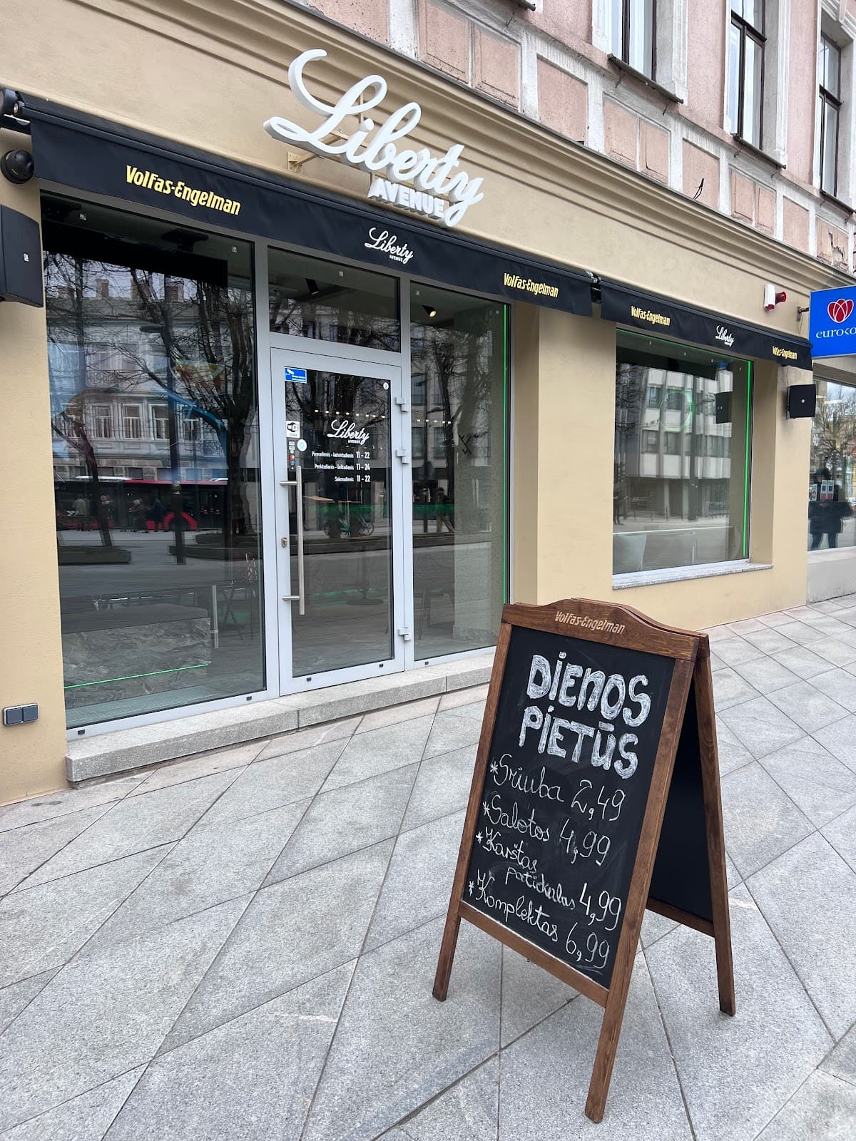 Laisvės Alėja Kaunas - Image 1