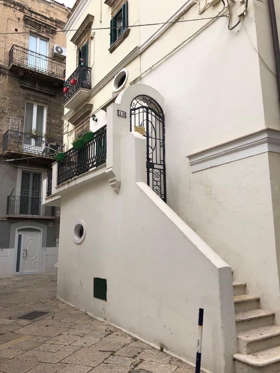 Bari Vecchia (Bari Old Town) - Image 1