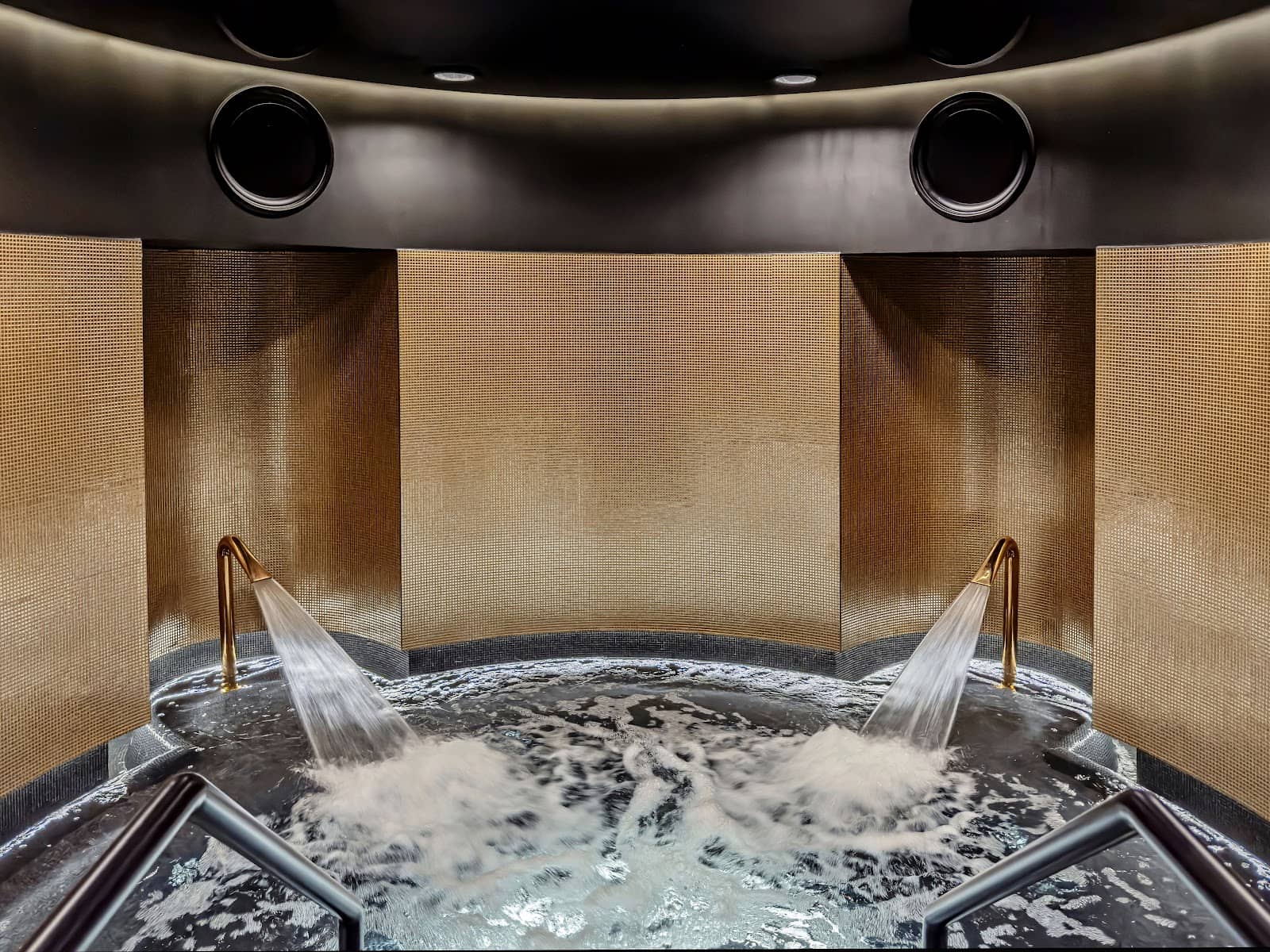 Indoor Snow Experience