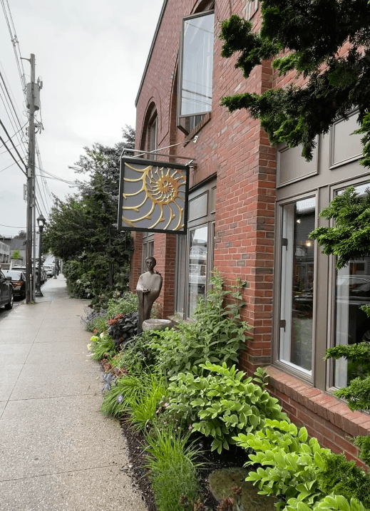 Harbor Square Gallery - Image 1