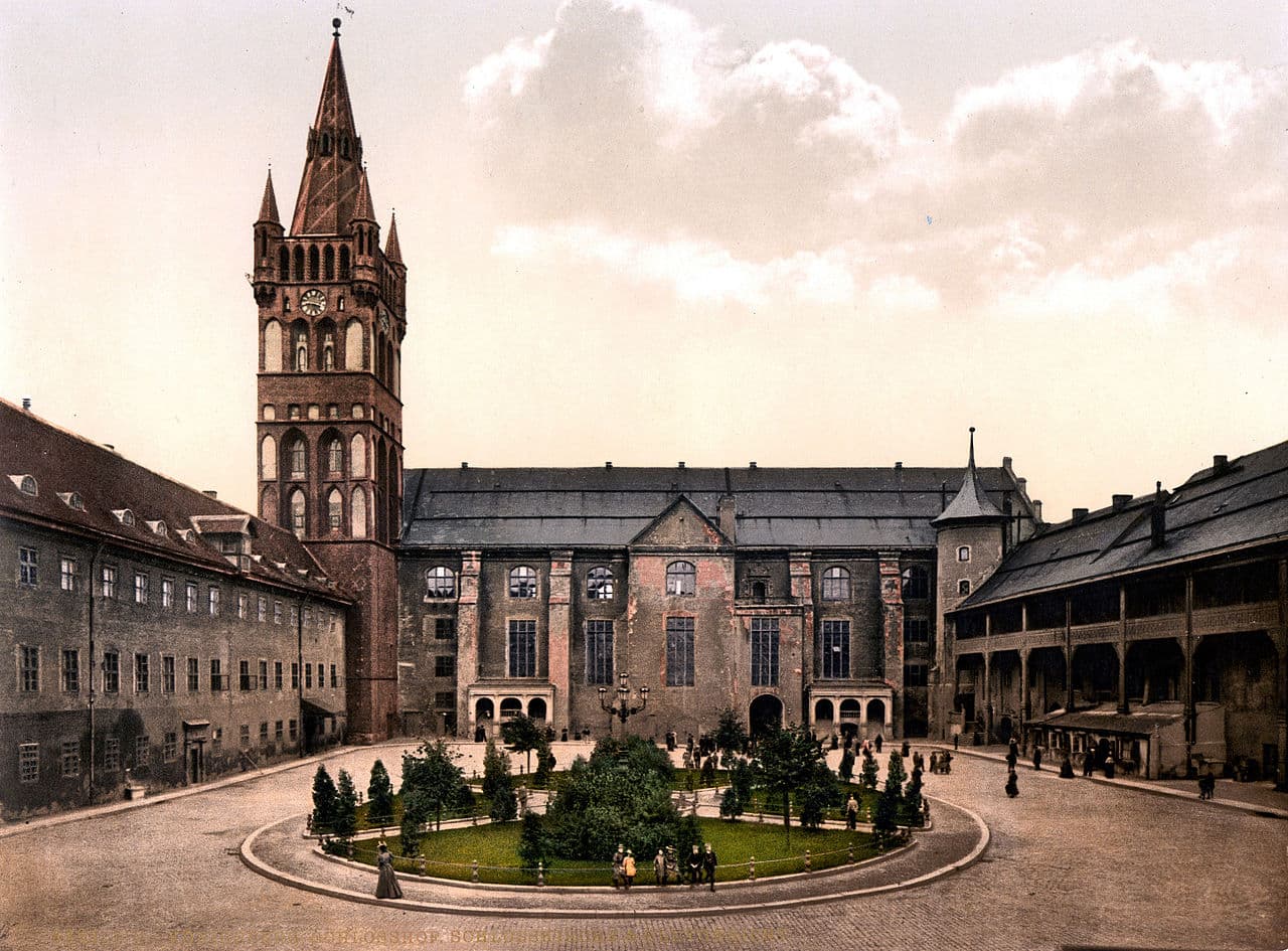 House of Soviets - Image 1
