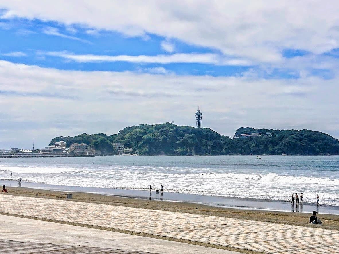 Kugenuma Beach - Image 1