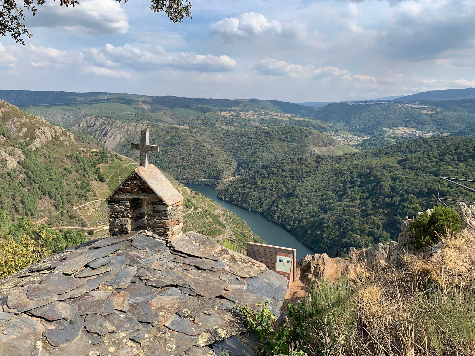 Pena do Castelo Viewpoint Doade - Image 1