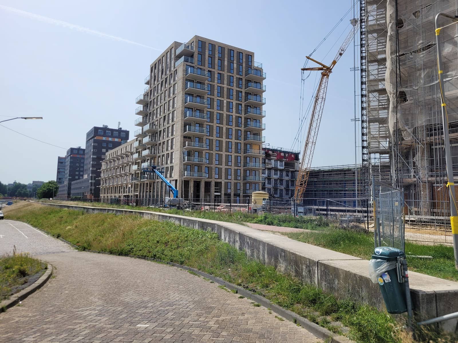 Lent Neighborhood Vibe