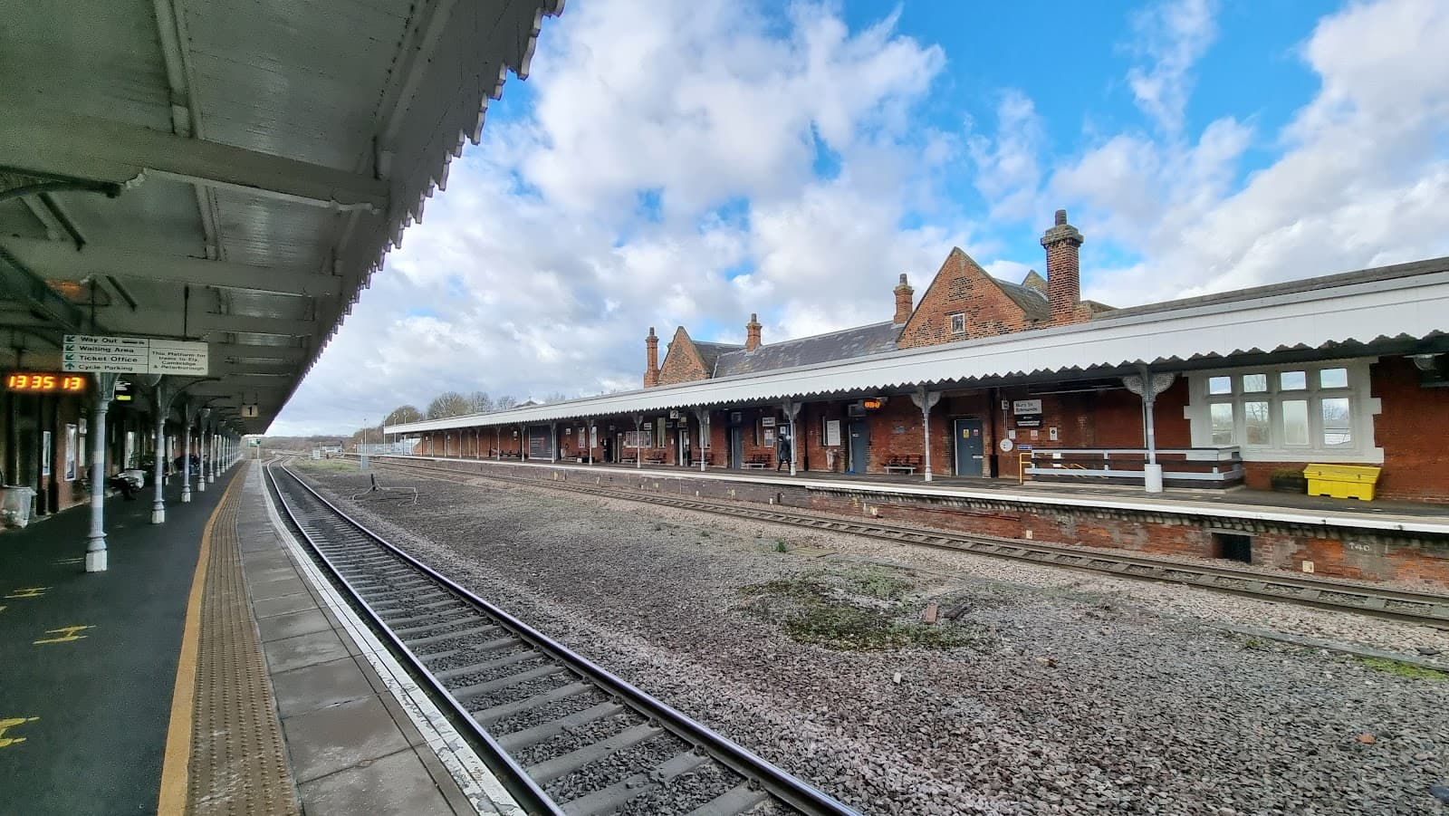 Bury St Edmunds Railway Station - Image 1
