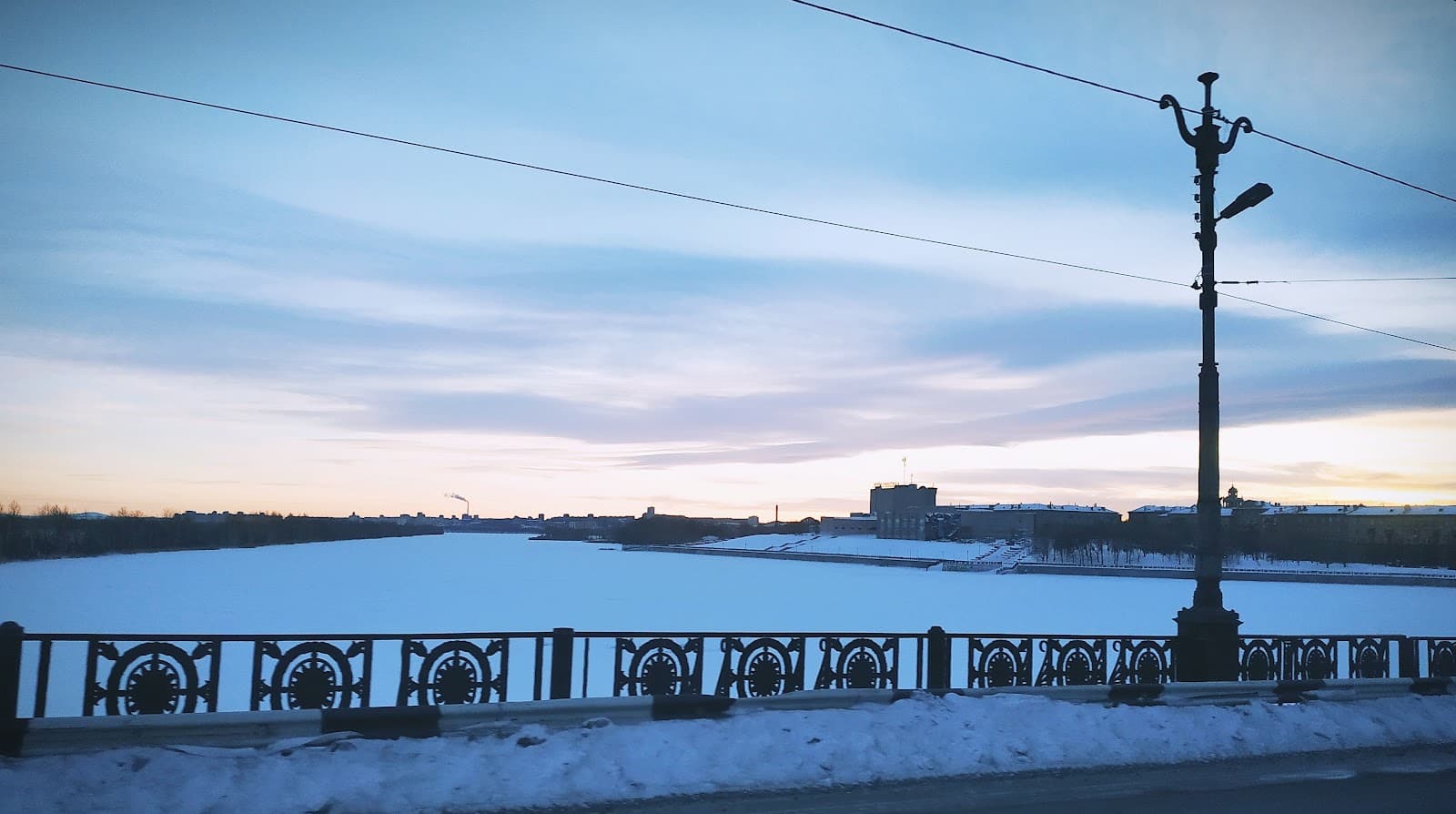 Central Bridge - Image 1