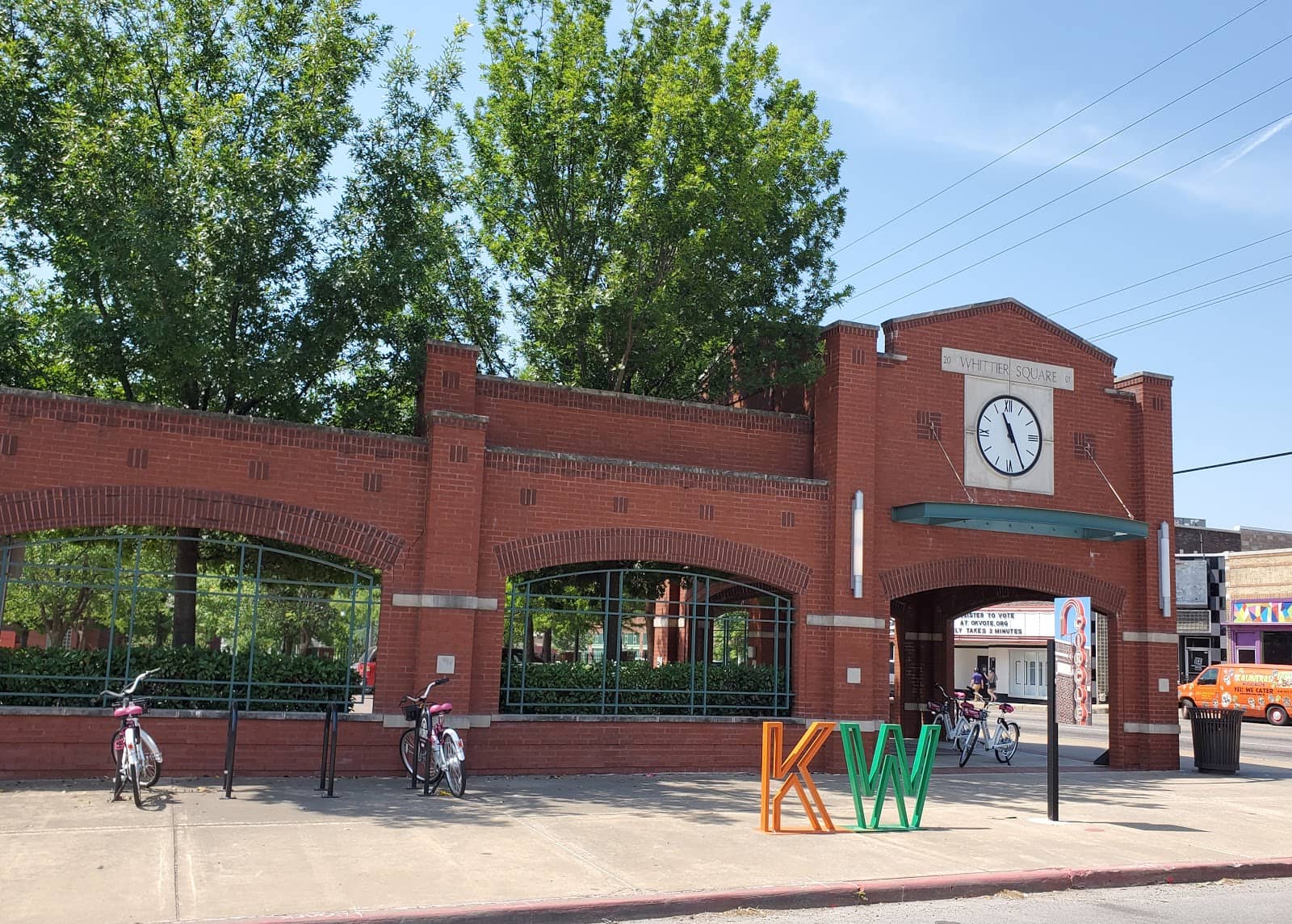 Independent Boutiques & Shops