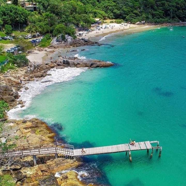 Estaleiro Beach - Image 1