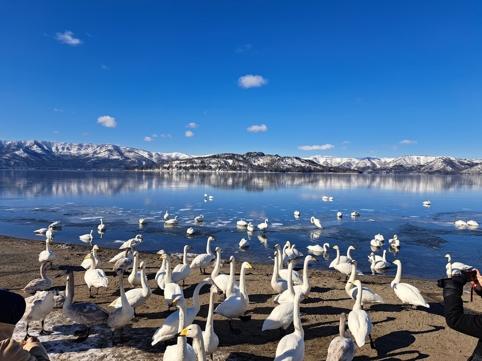 Sunayu Lake Kussharo - Image 1