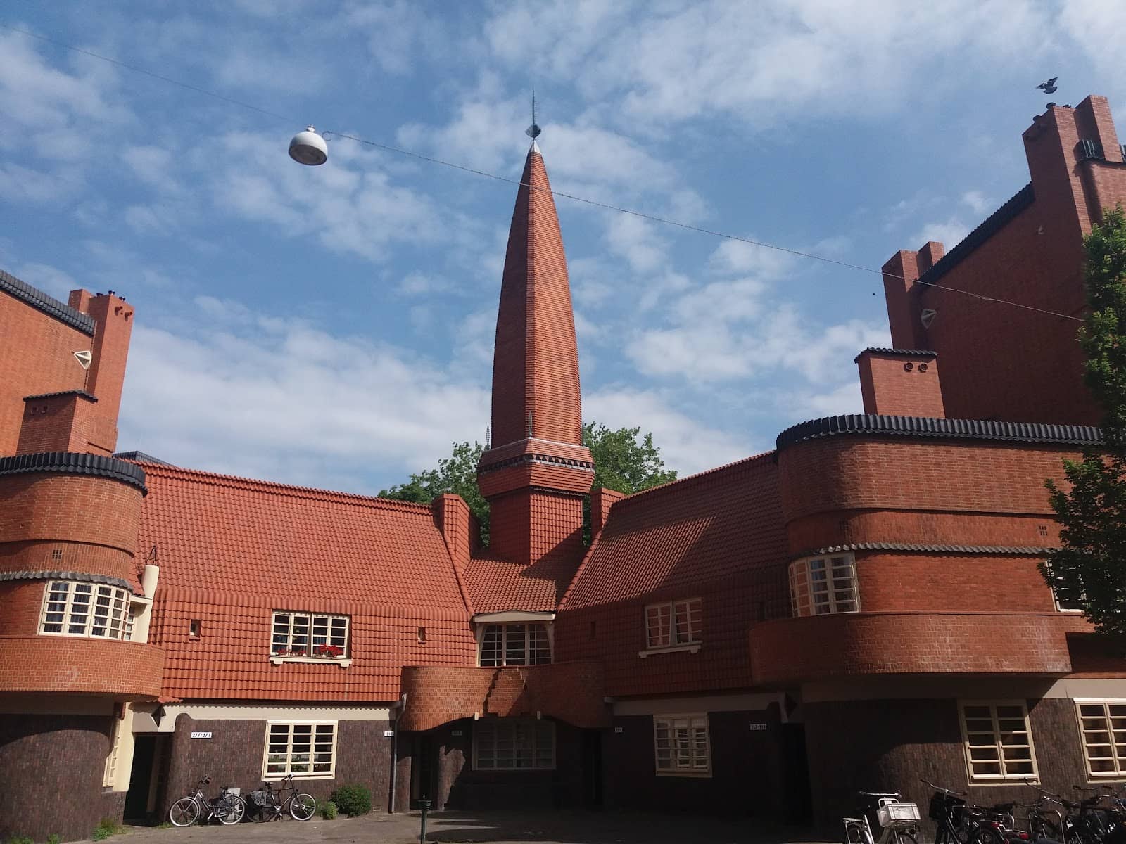 Local Cafes & Eateries