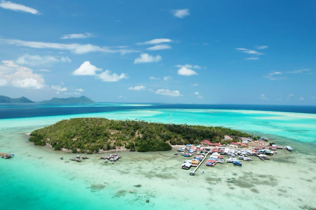 Selakan Island - Image 1