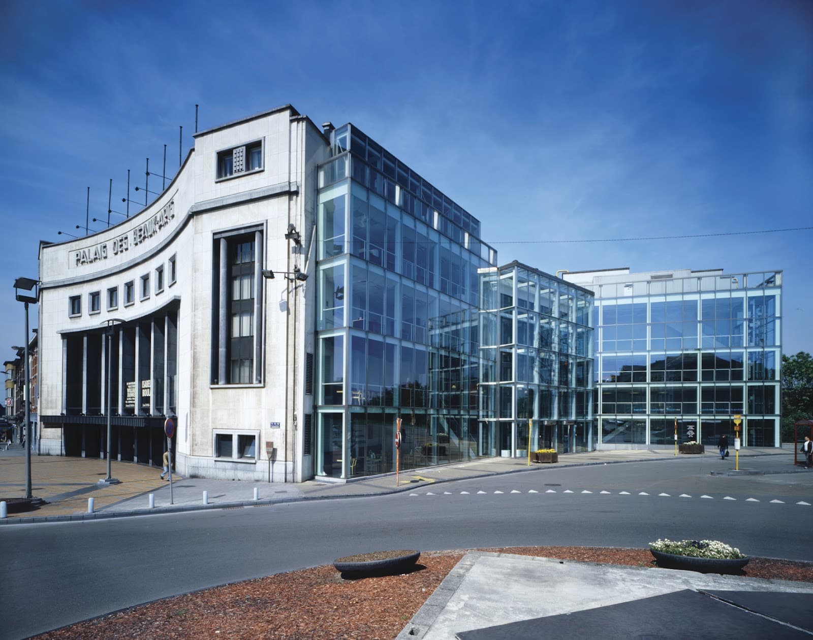 Palais des Beaux-Arts de Charleroi - Image 1