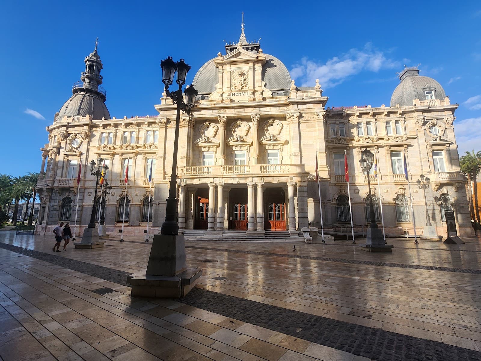 Palacio Consistorial (City Hall) - Image 1