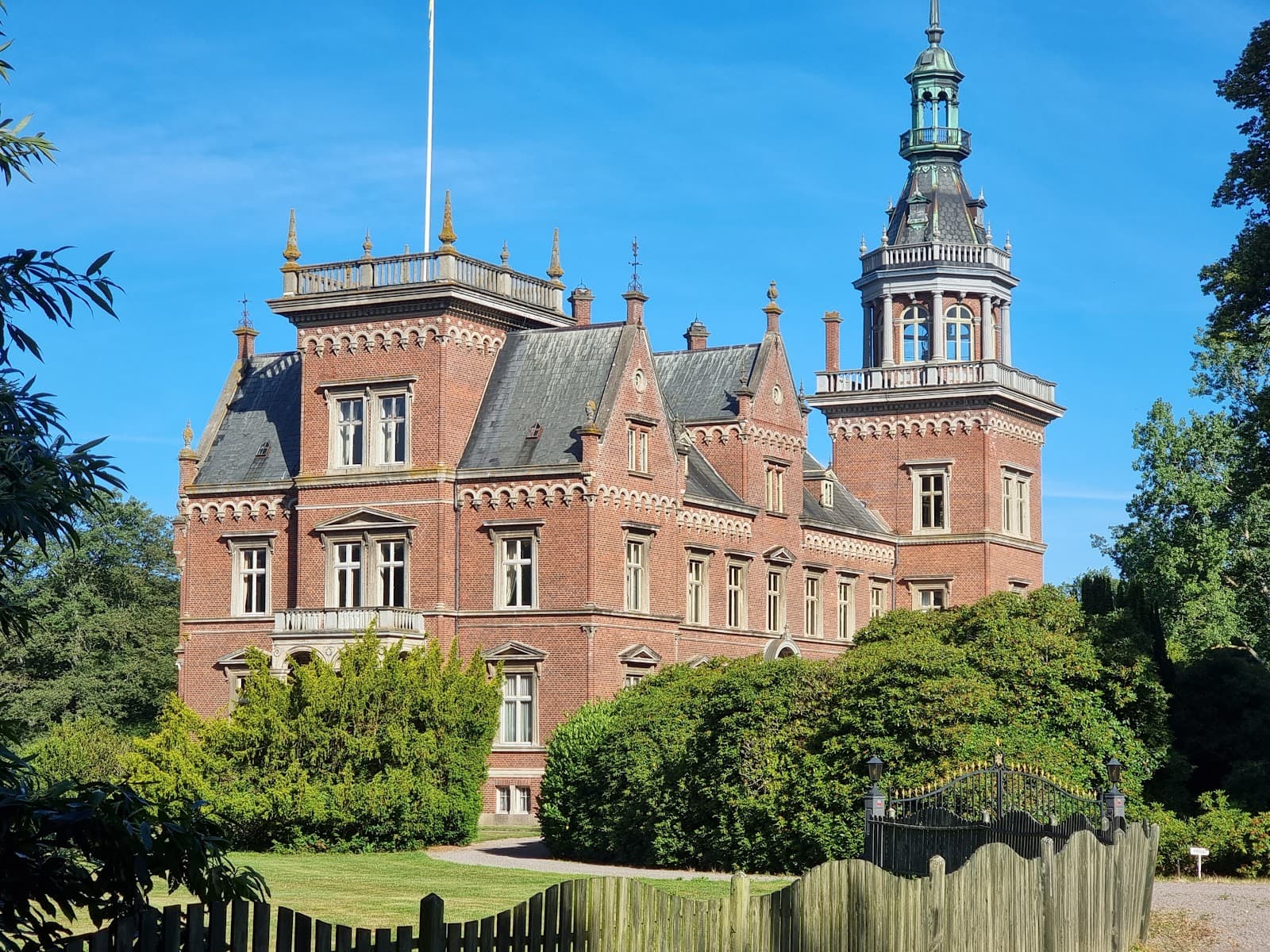 Kulla Gunnarstorp Castle Park - Image 1