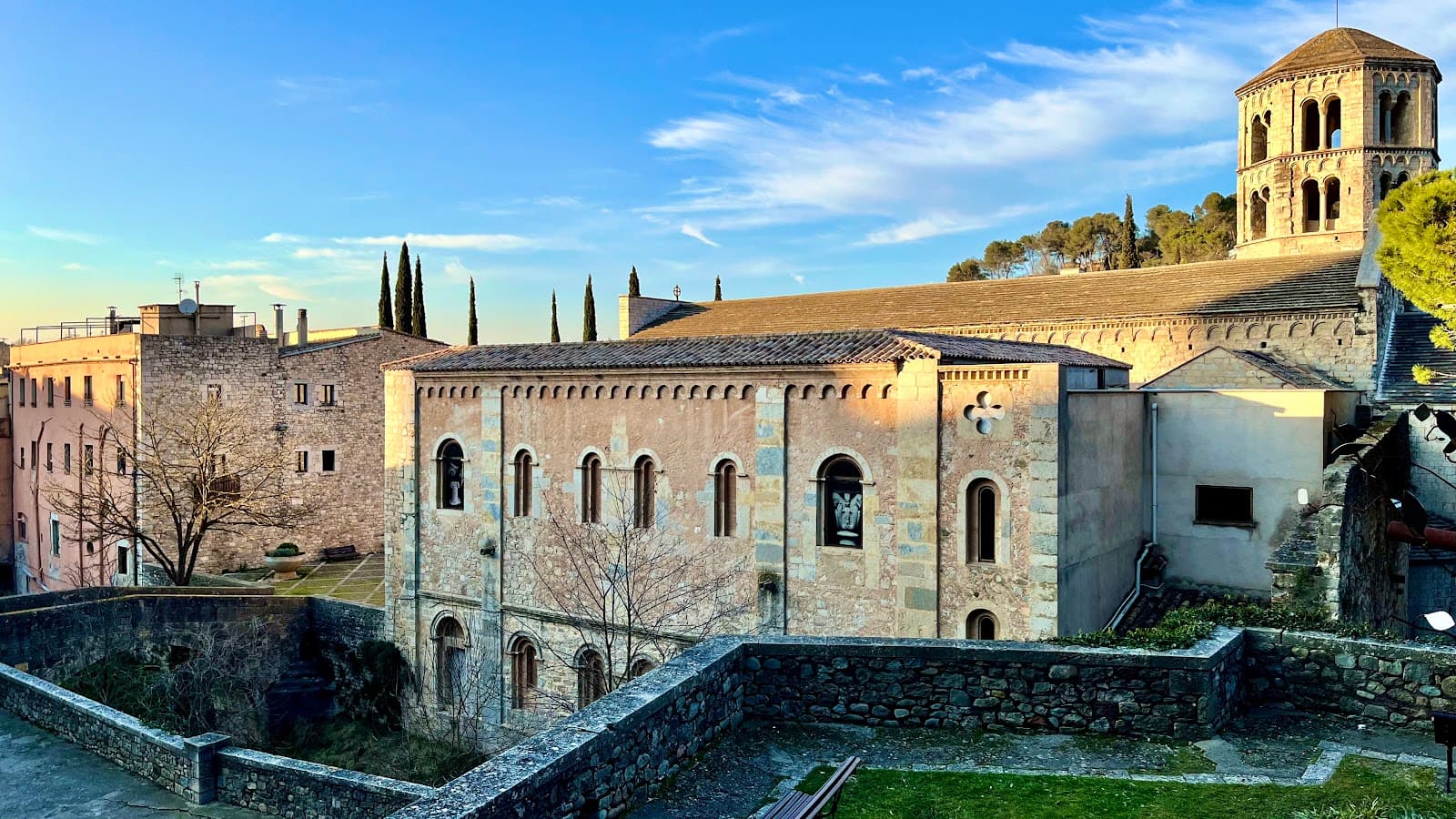 Plaça dels Jurats - Image 1