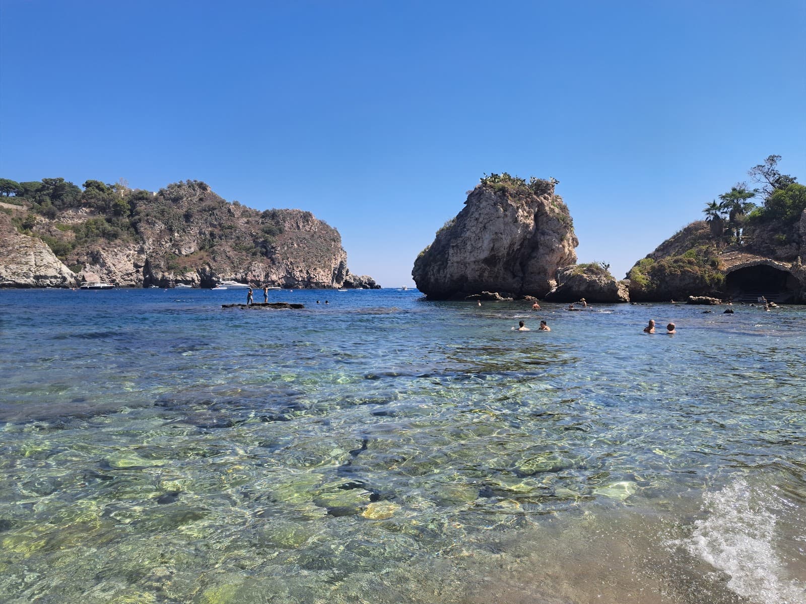 Villagonia Bay - Image 1